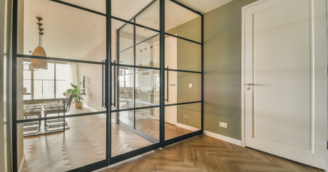 5 scenari d'uso ideali per le porte battente in vetro