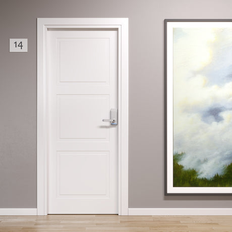 POrta pantografata bianca con 3 bugne e maniglia a codici