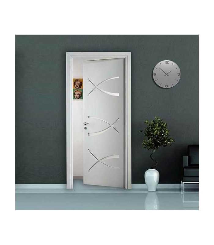 Wooden Door pantographed with lacquered inlays
