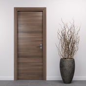porta_in_noce_orizzontale_con_maniglia_finitura_argento