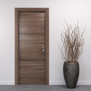 porta laminato noce orizzontale in laminato per interno con maniglia e cilindro yale