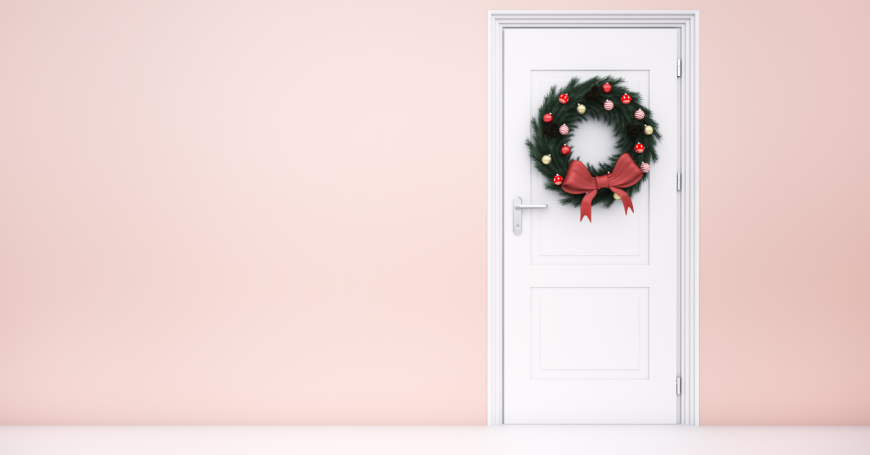 Le porte a Natale: come decorarle in maniera originale?